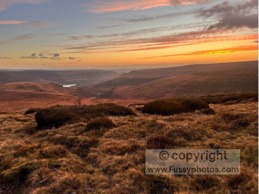 Crowden–Black Hill Pennine Way — sunset view with Torside Reservoir