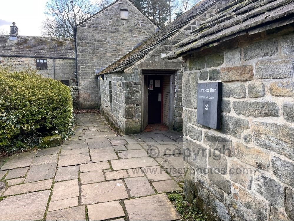 Langsett Reservoir Circular: Easy Walk Route Guide - fussyphotos.com