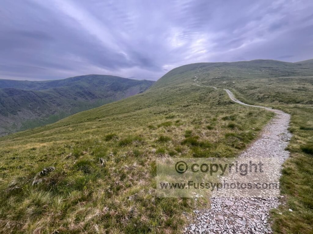 upwards trail past Kidsty Howes, where the gradient eases but the ascent towards Kidsty Pike is still clearly large.